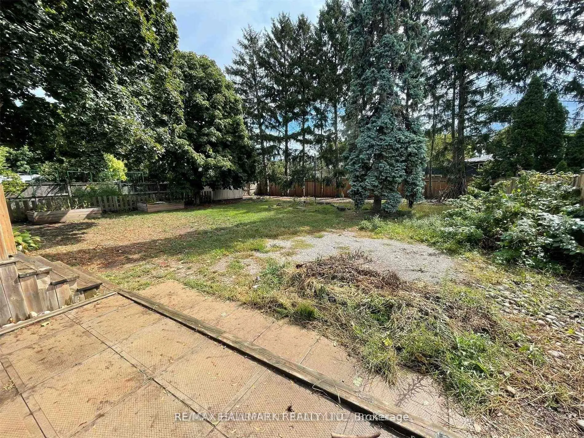 Photo 20 of Unit Main, 4328 New Street, Burlington, Shoreacres — HOMEH