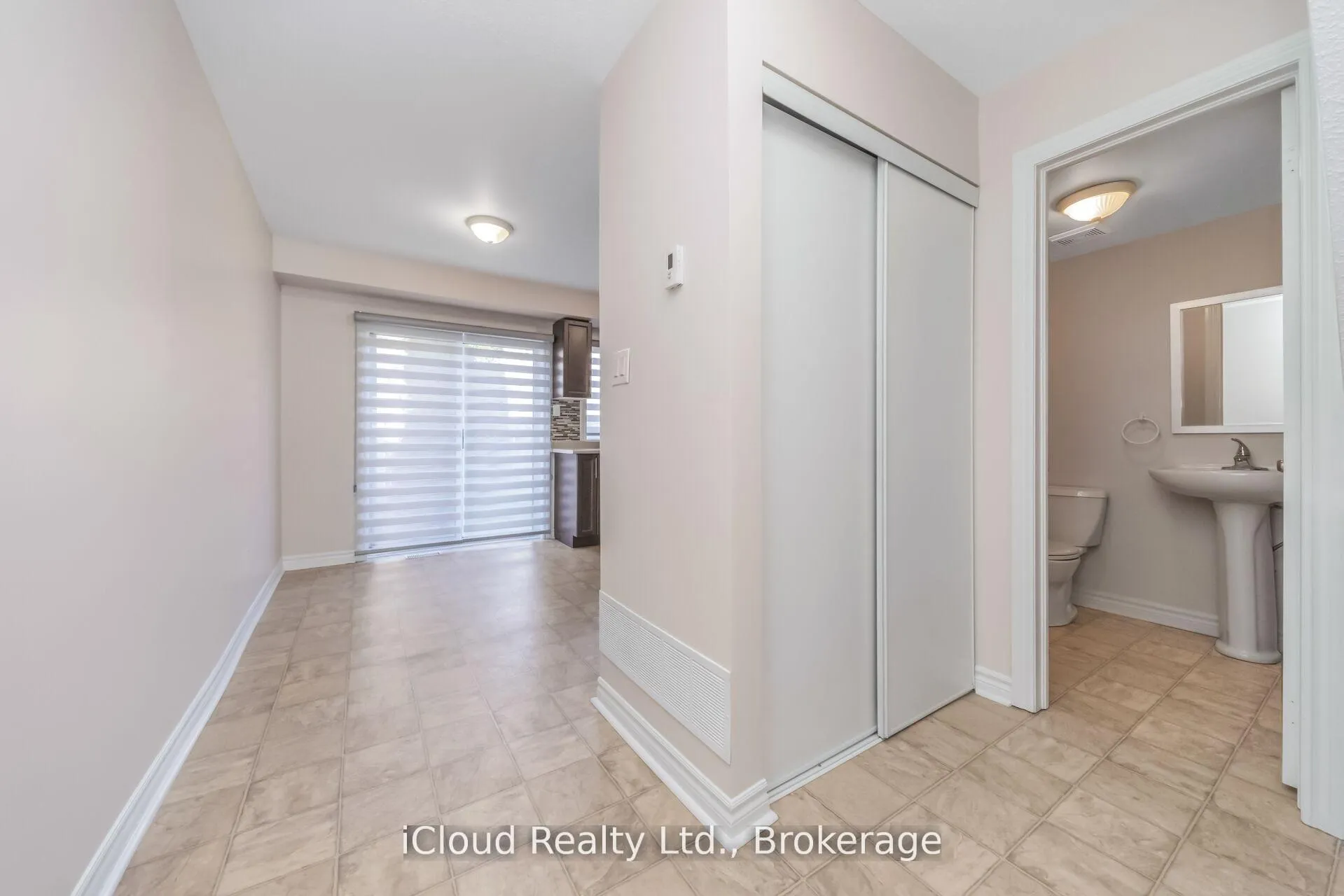 Photo 8 of 63 Spadina Road, Brampton, Bram West — HOMEH