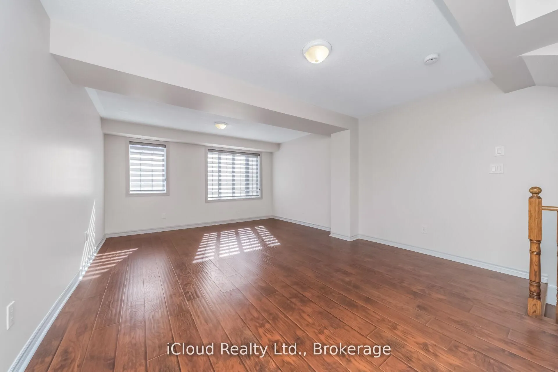 Photo 16 of 63 Spadina Road, Brampton, Bram West — HOMEH
