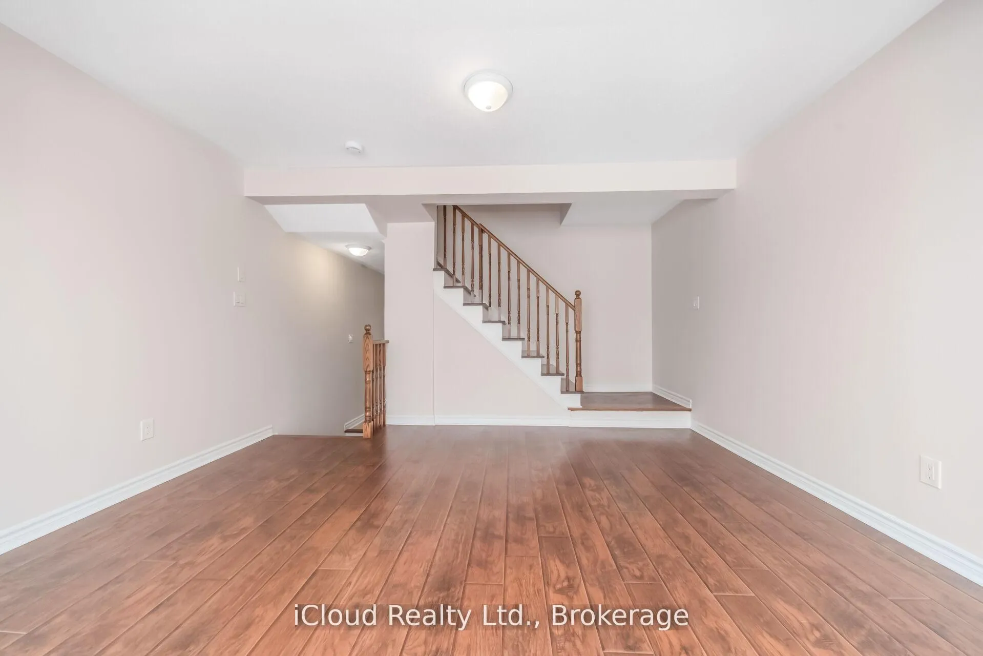 Photo 20 of 63 Spadina Road, Brampton, Bram West — HOMEH