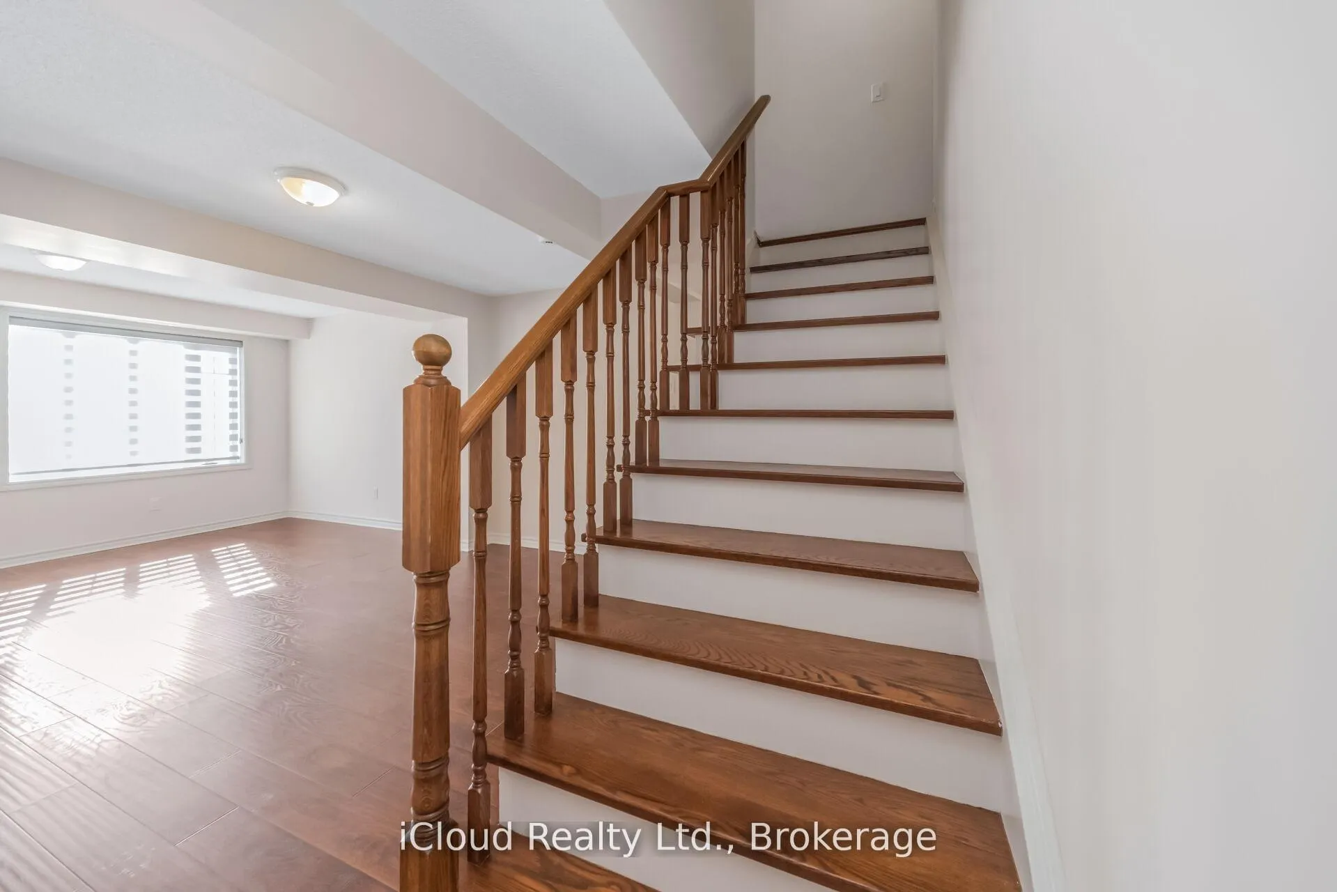 Photo 21 of 63 Spadina Road, Brampton, Bram West — HOMEH