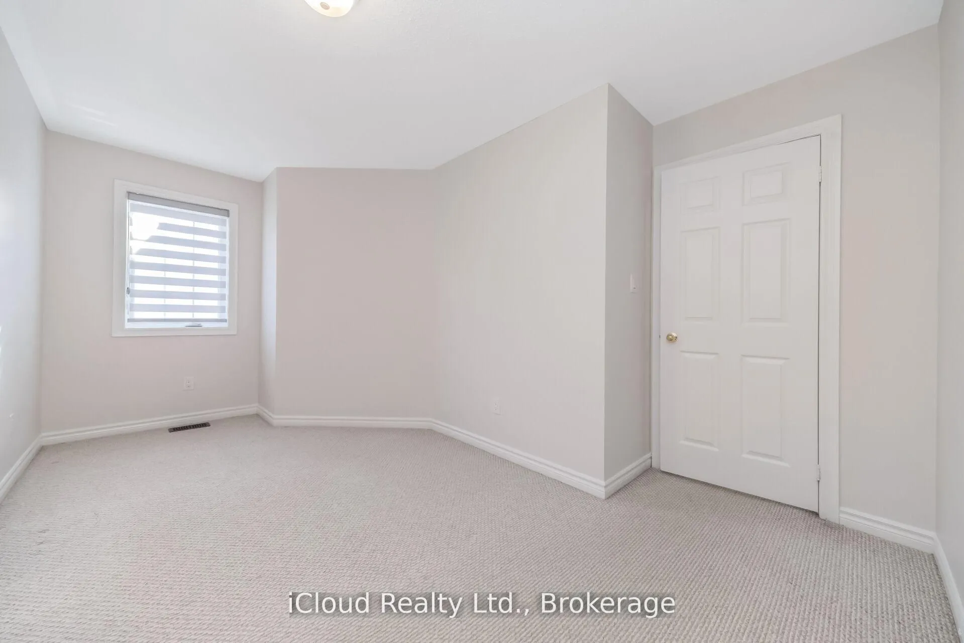 Photo 26 of 63 Spadina Road, Brampton, Bram West — HOMEH