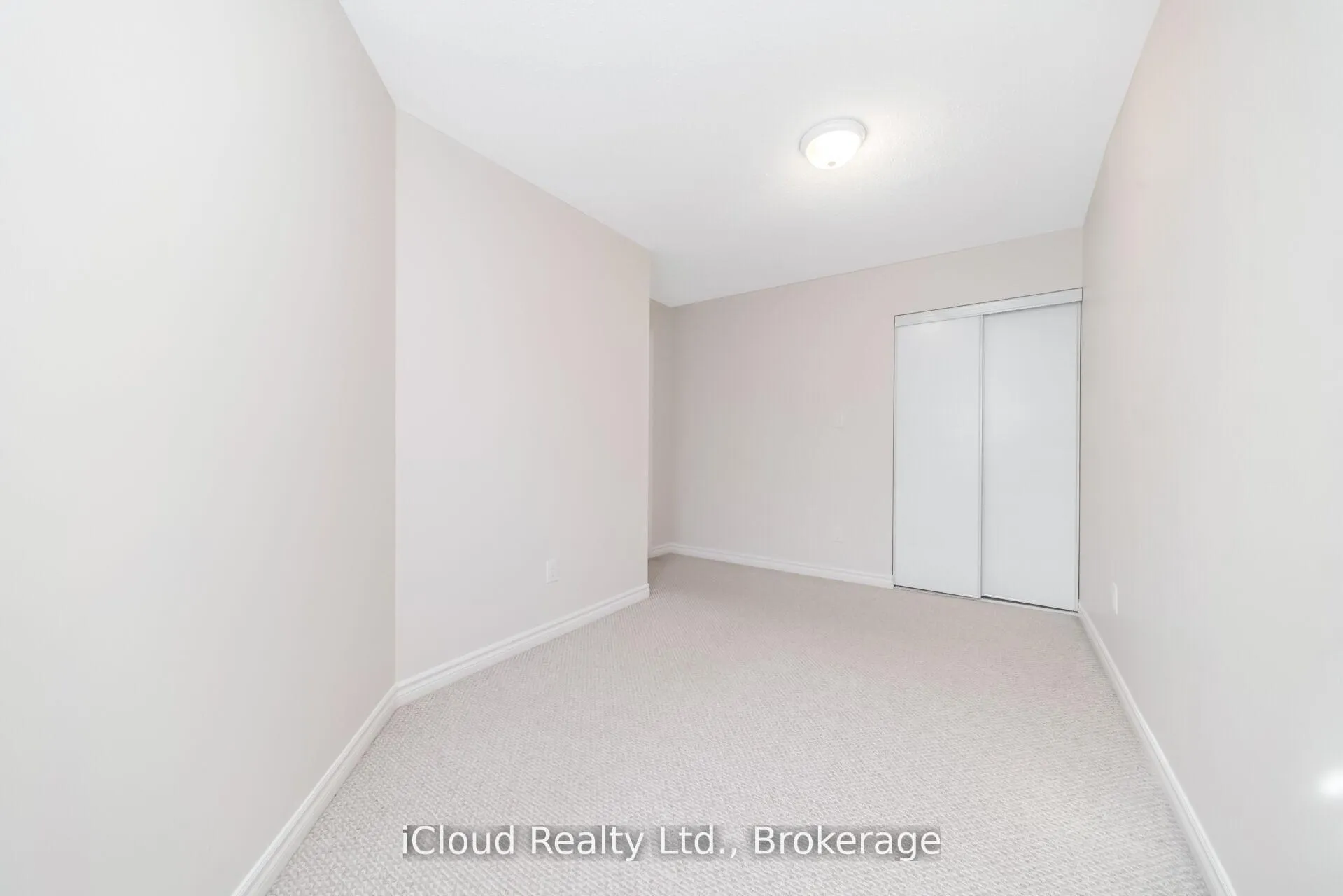 Photo 27 of 63 Spadina Road, Brampton, Bram West — HOMEH