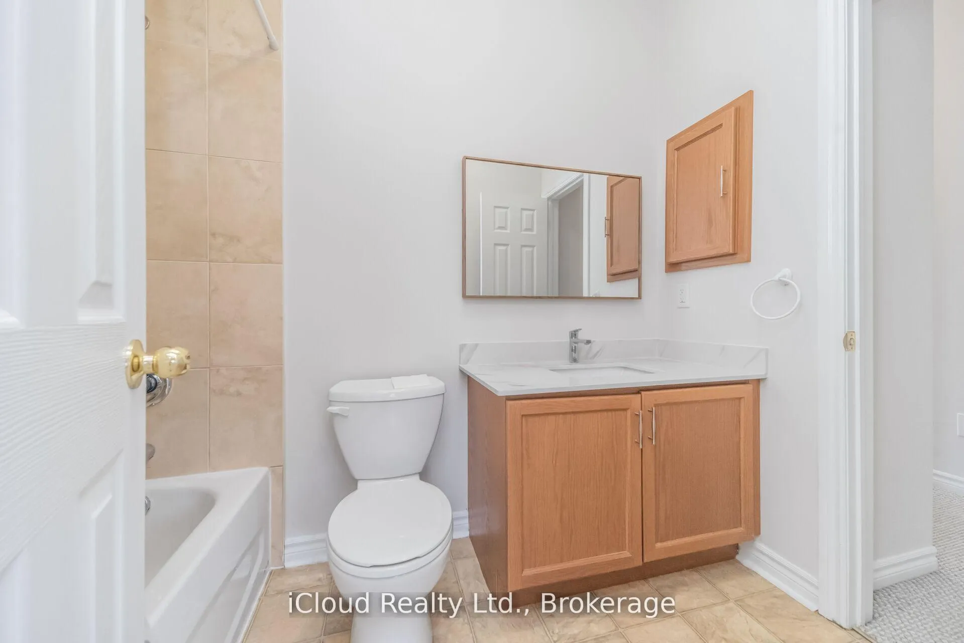 Photo 32 of 63 Spadina Road, Brampton, Bram West — HOMEH