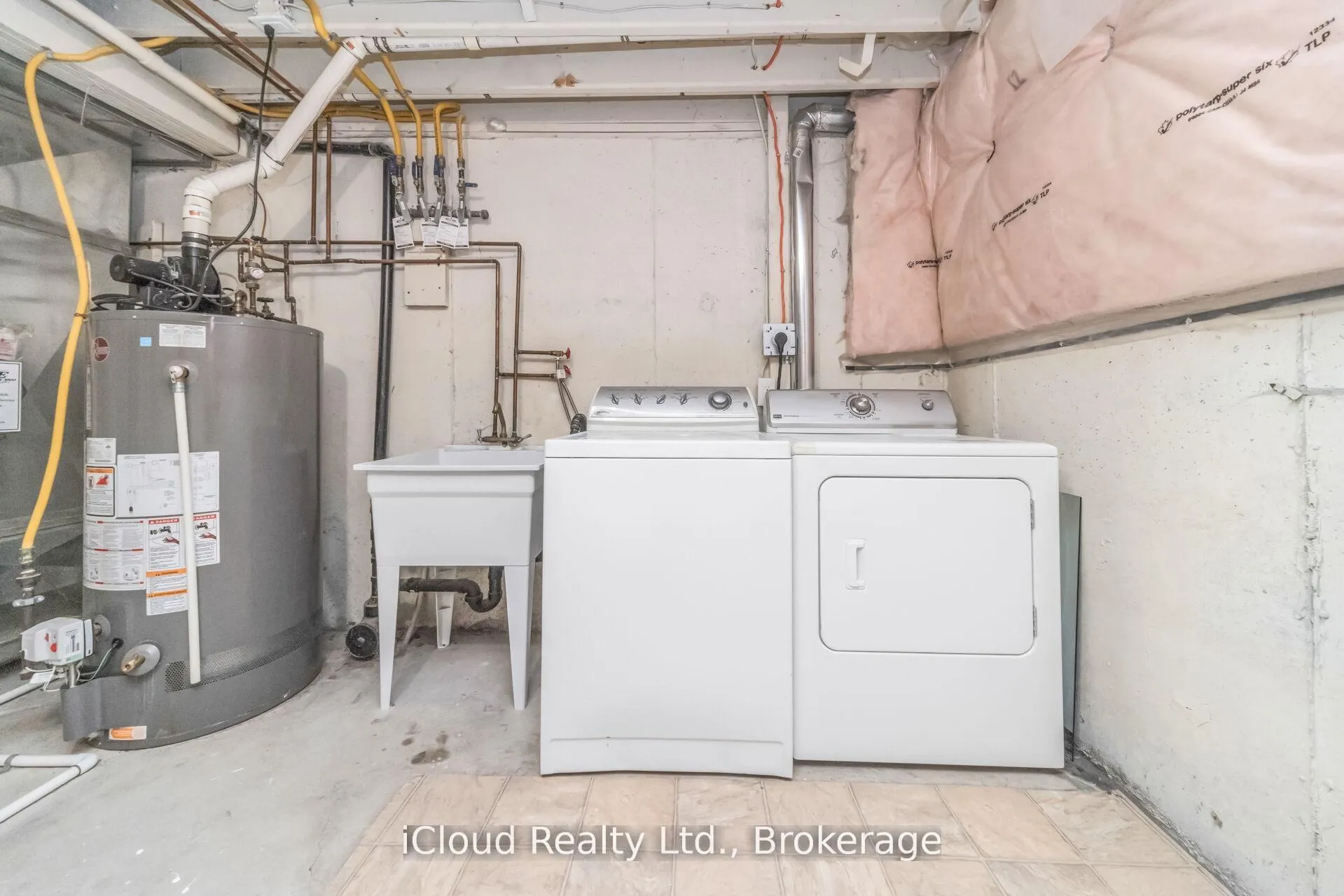 Photo 35 of 63 Spadina Road, Brampton, Bram West — HOMEH