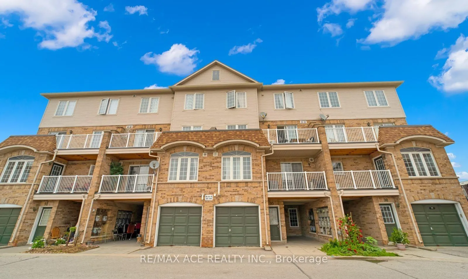 Front of Unit 98, 200 Mclevin Avenue