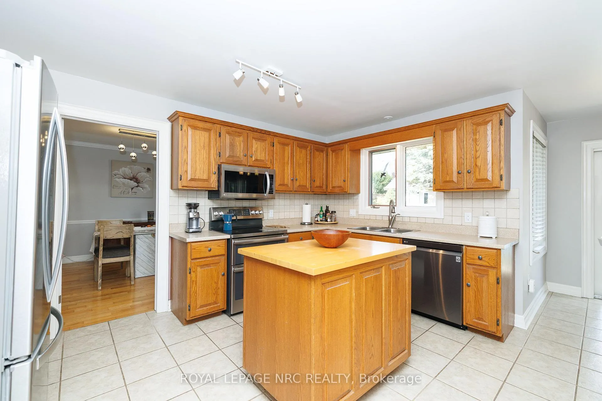 Photo 16 of 9 Nursery Lane, Pelham, Fonthill — HOMEH