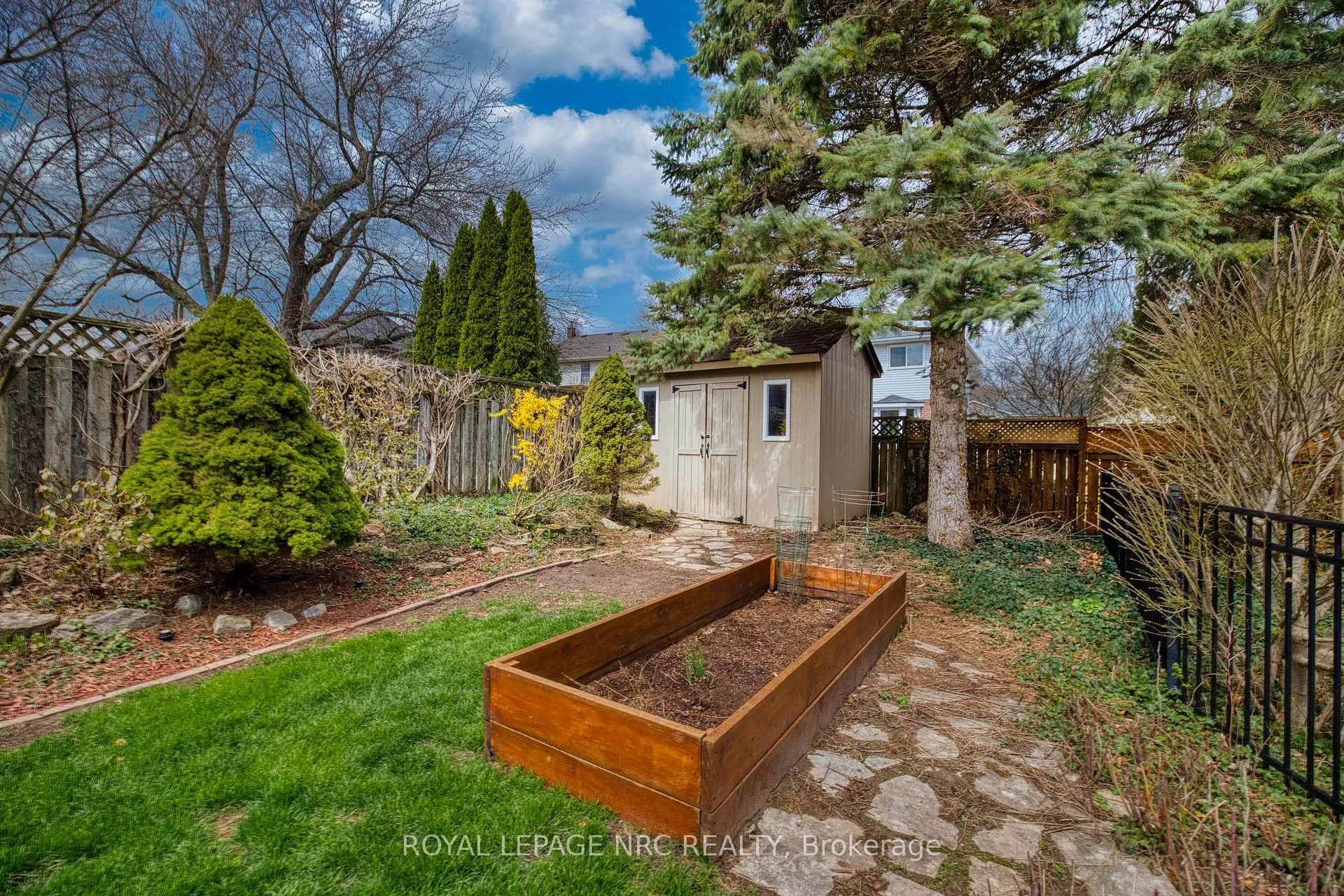 Photo 41 of 9 Nursery Lane, Pelham, Fonthill — HOMEH
