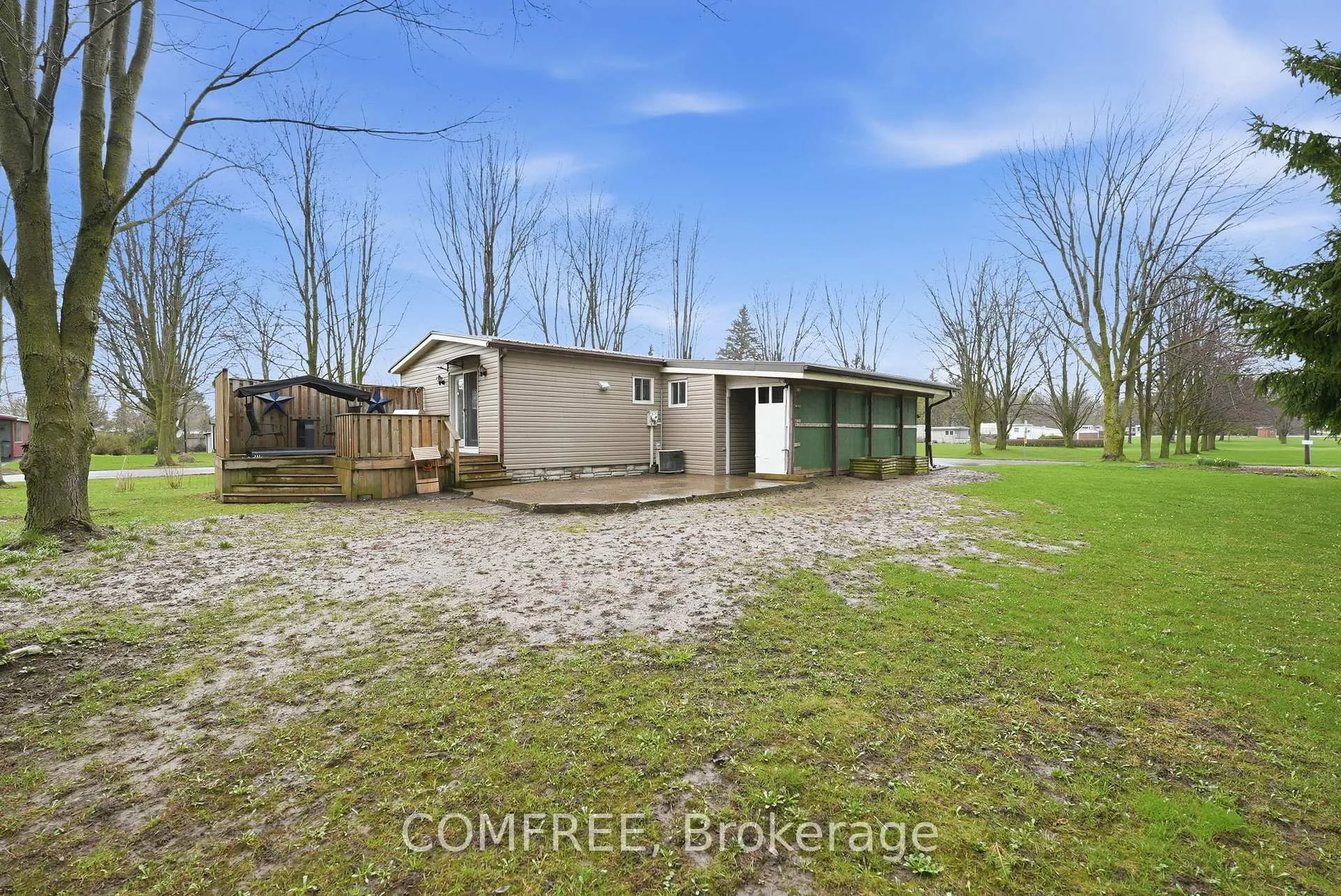 Photo 2 of 229 Beech Street, Perth East, Crystal Lake — HOMEH