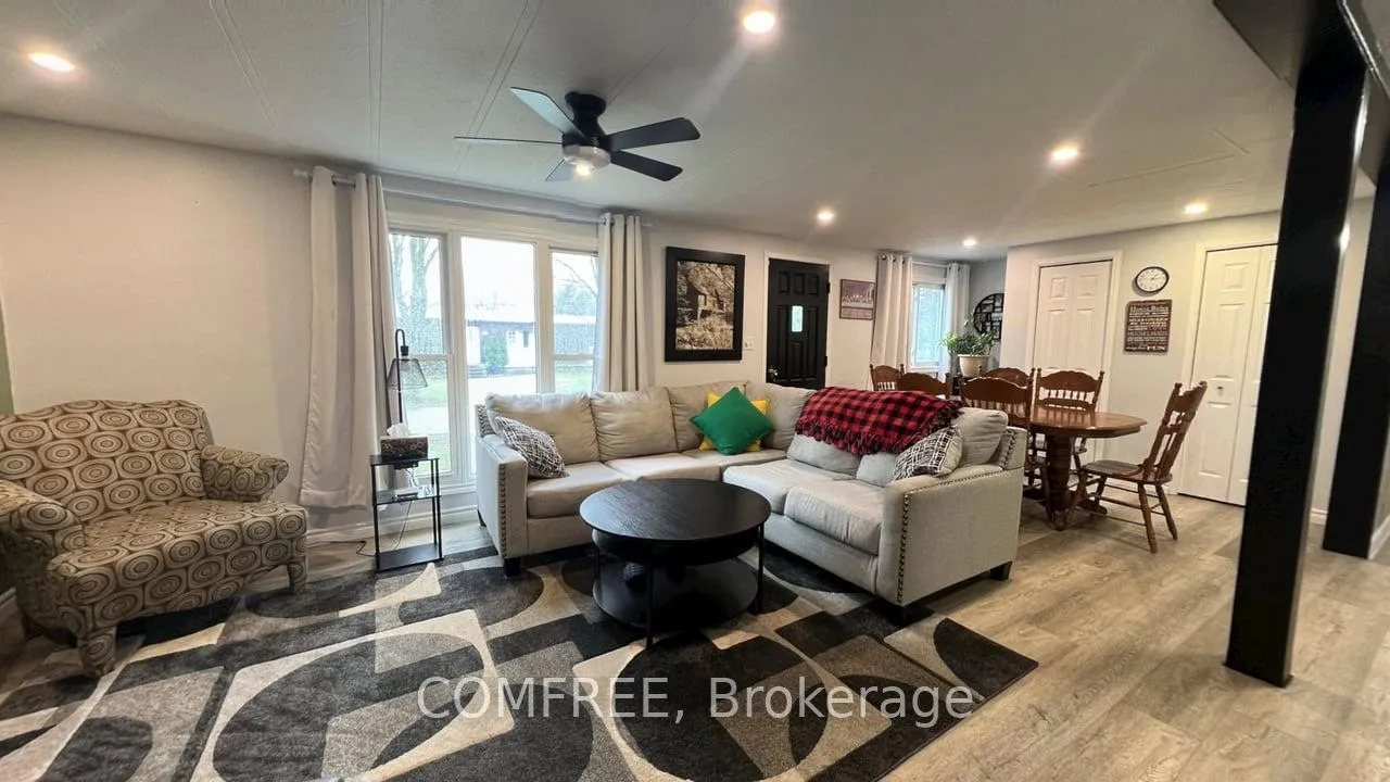 Photo 8 of 229 Beech Street, Perth East, Crystal Lake — HOMEH