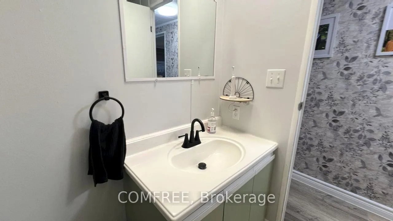 Photo 13 of 229 Beech Street, Perth East, Crystal Lake — HOMEH