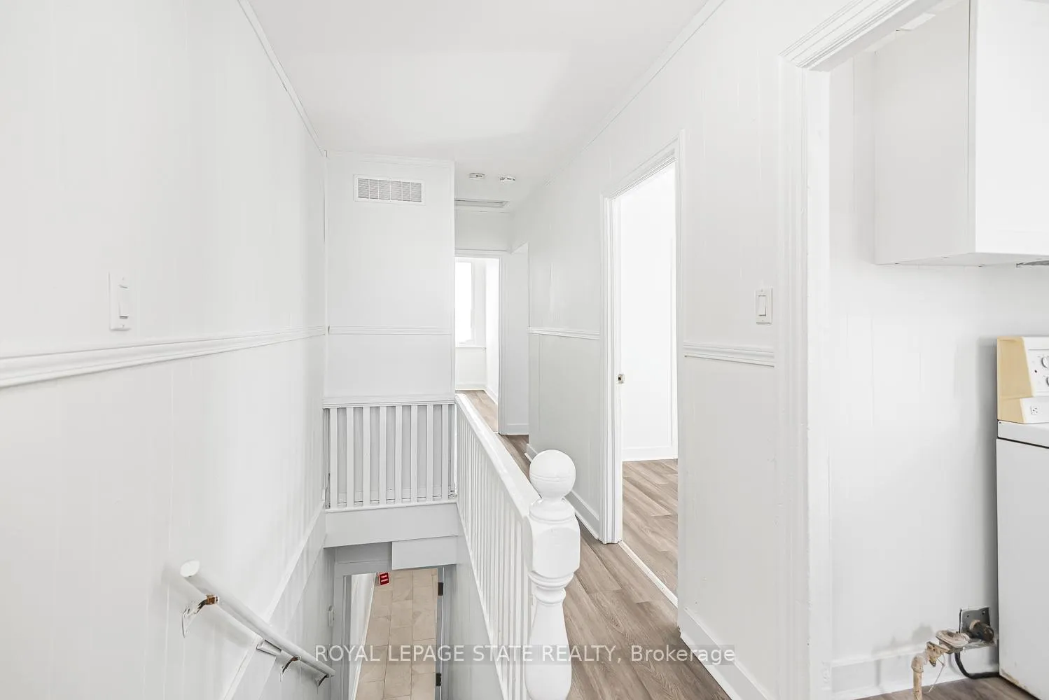 Photo 20 of 115 Robins Avenue, Hamilton, Crown Point — HOMEH