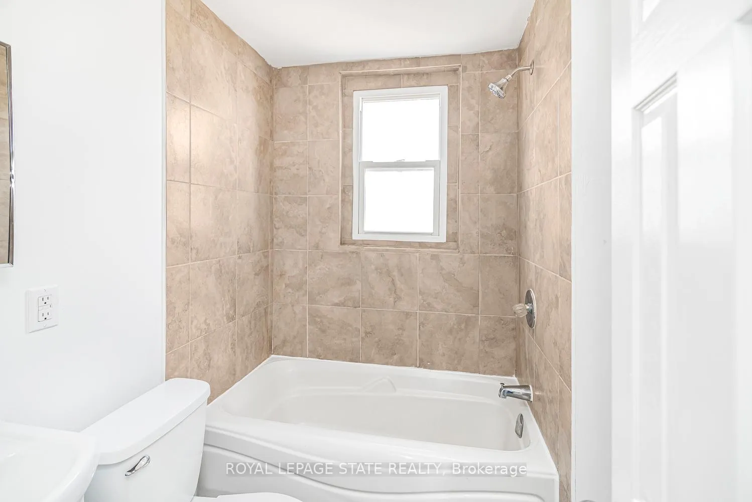 Photo 23 of 115 Robins Avenue, Hamilton, Crown Point — HOMEH