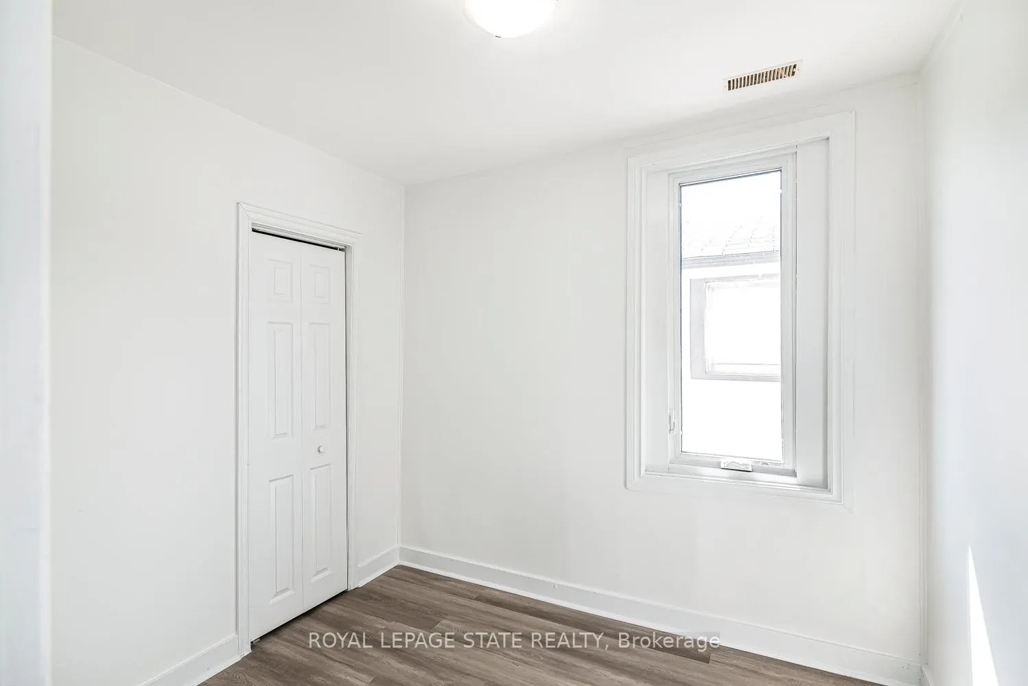 Photo 25 of 115 Robins Avenue, Hamilton, Crown Point — HOMEH