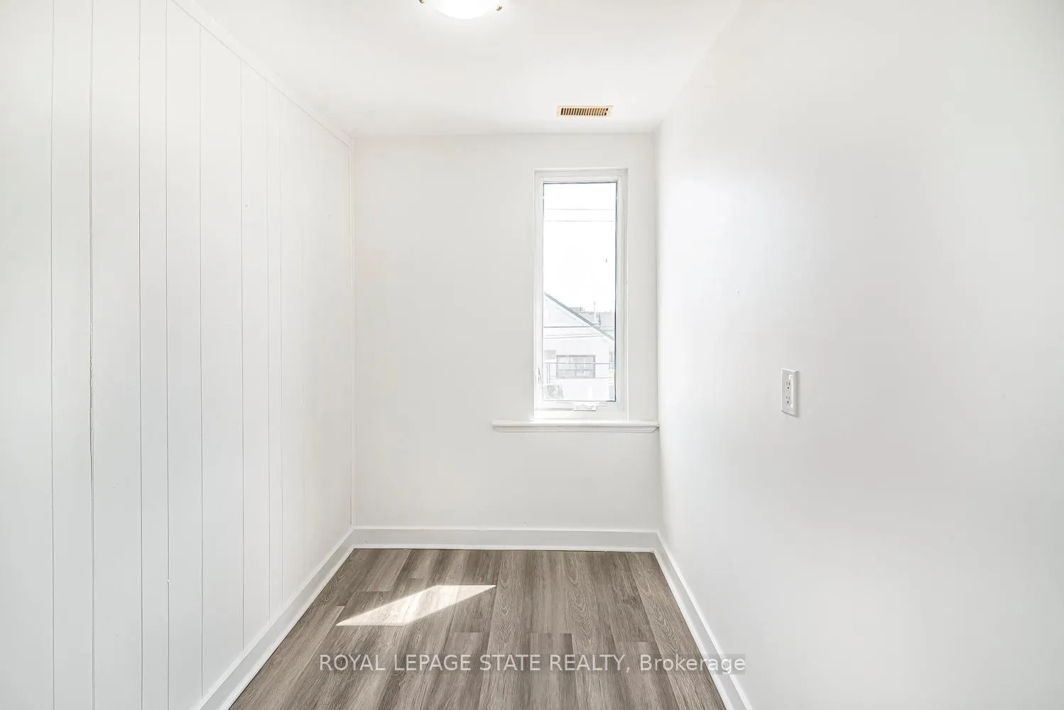 Photo 27 of 115 Robins Avenue, Hamilton, Crown Point — HOMEH