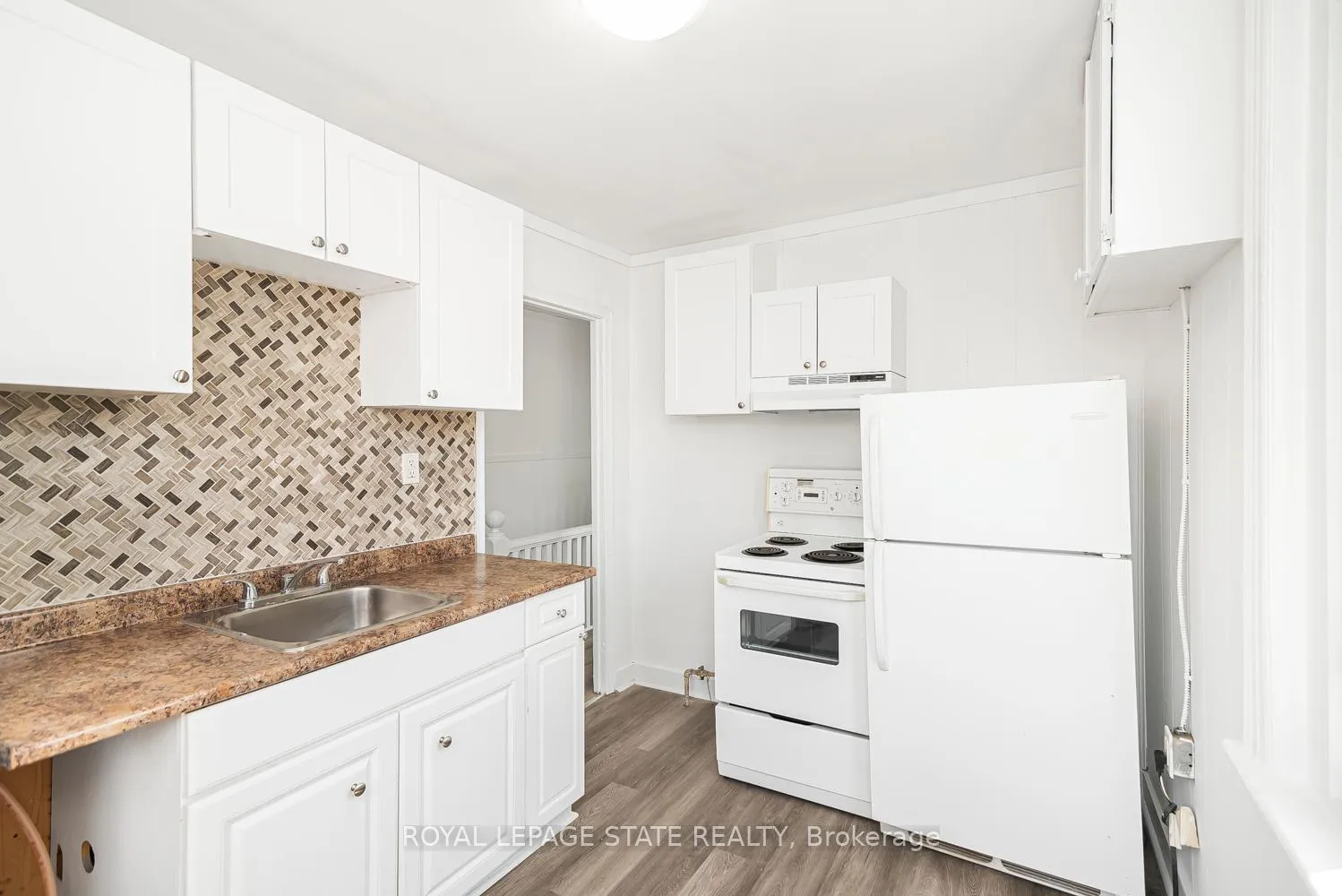 Photo 32 of 115 Robins Avenue, Hamilton, Crown Point — HOMEH