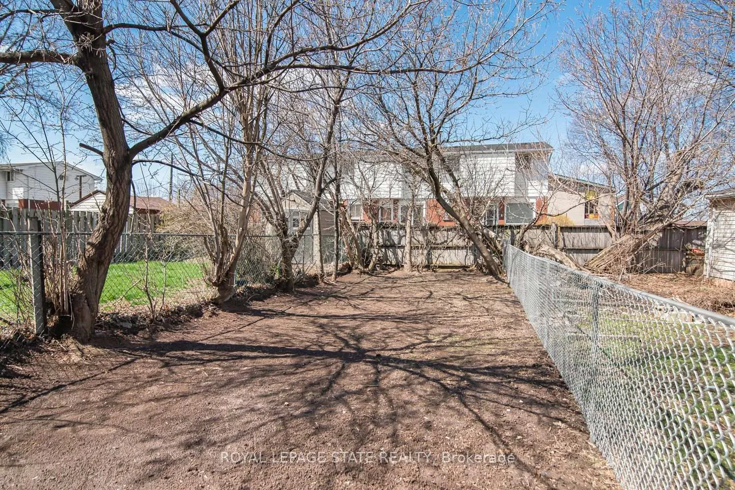 Photo 34 of 115 Robins Avenue, Hamilton, Crown Point — HOMEH