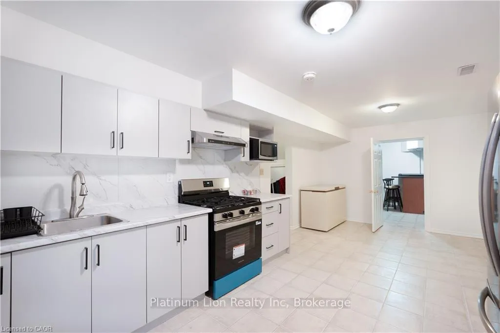 Photo 4 of 51 Seaton Place Drive, Hamilton, Stoney Creek — HOMEH