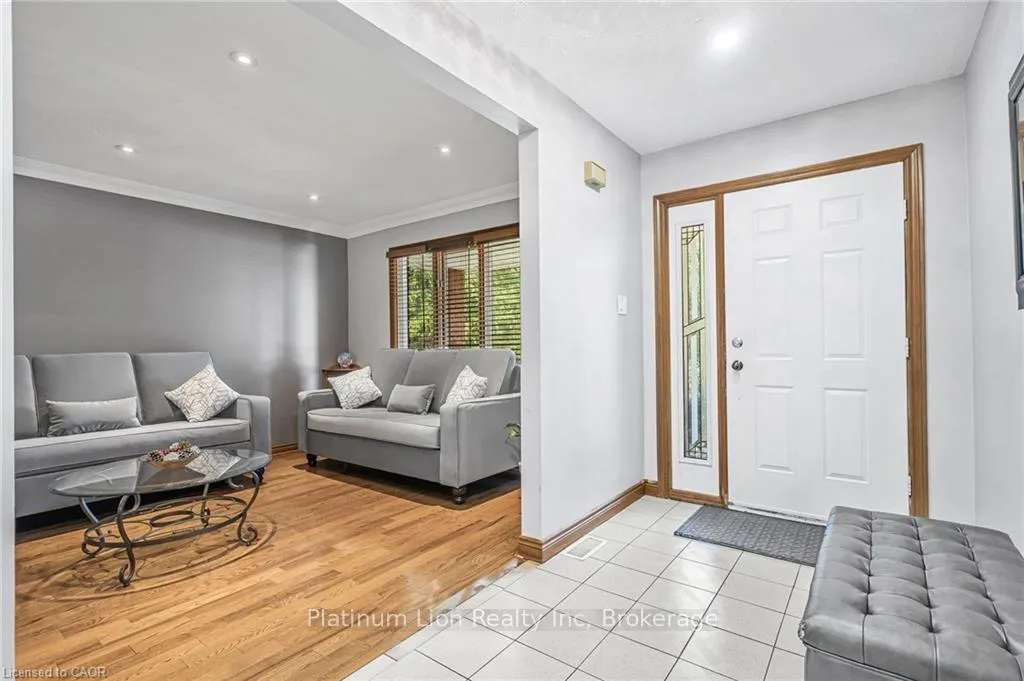 Photo 5 of 51 Seaton Place Drive, Hamilton, Stoney Creek — HOMEH