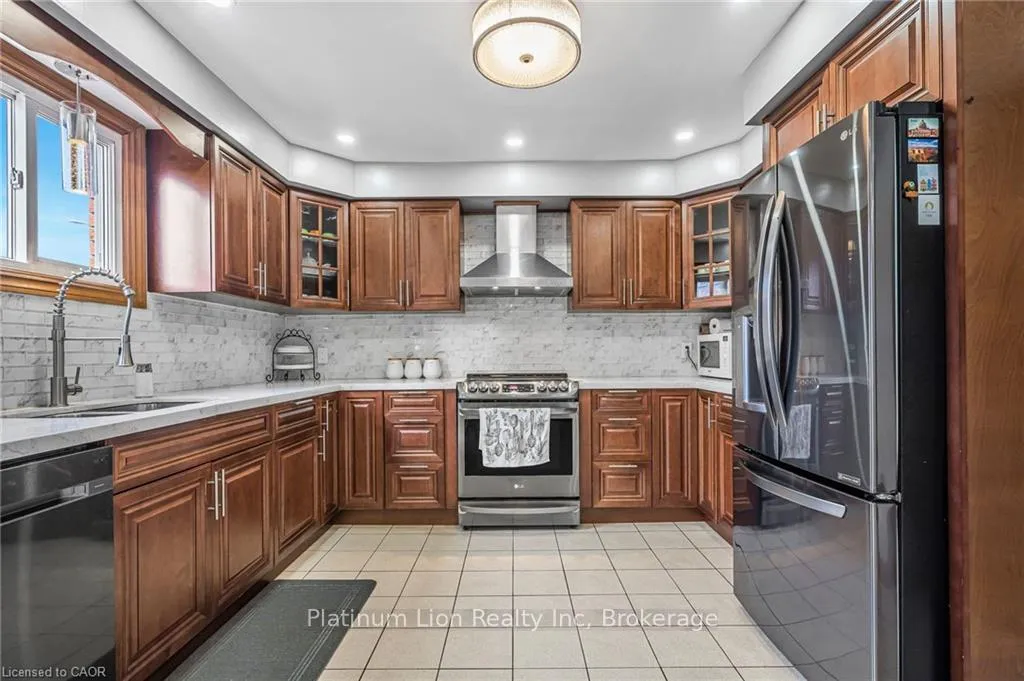Photo 13 of 51 Seaton Place Drive, Hamilton, Stoney Creek — HOMEH