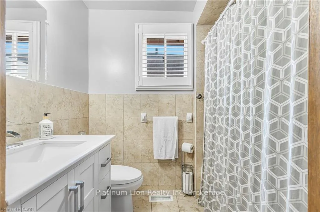 Photo 26 of 51 Seaton Place Drive, Hamilton, Stoney Creek — HOMEH