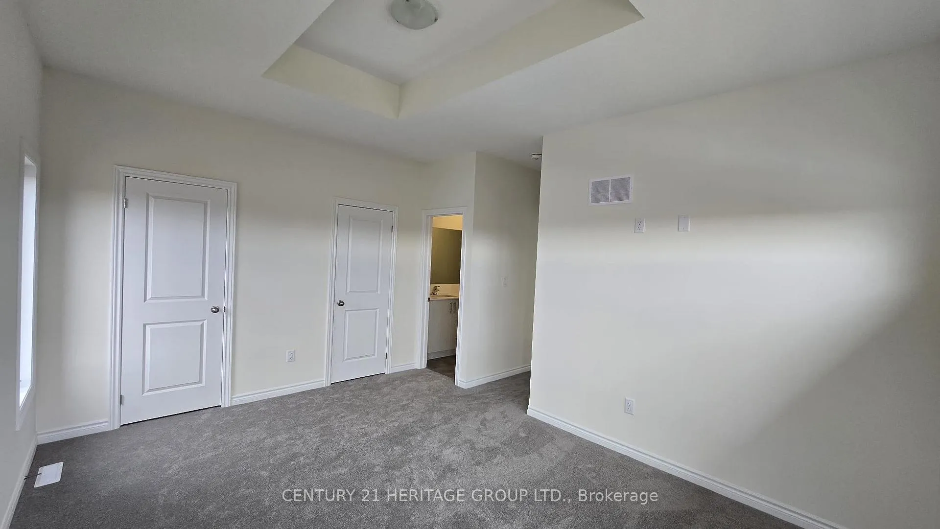 Photo 7 of 4 Singhampton Road, Vaughan, Kleinburg — HOMEH