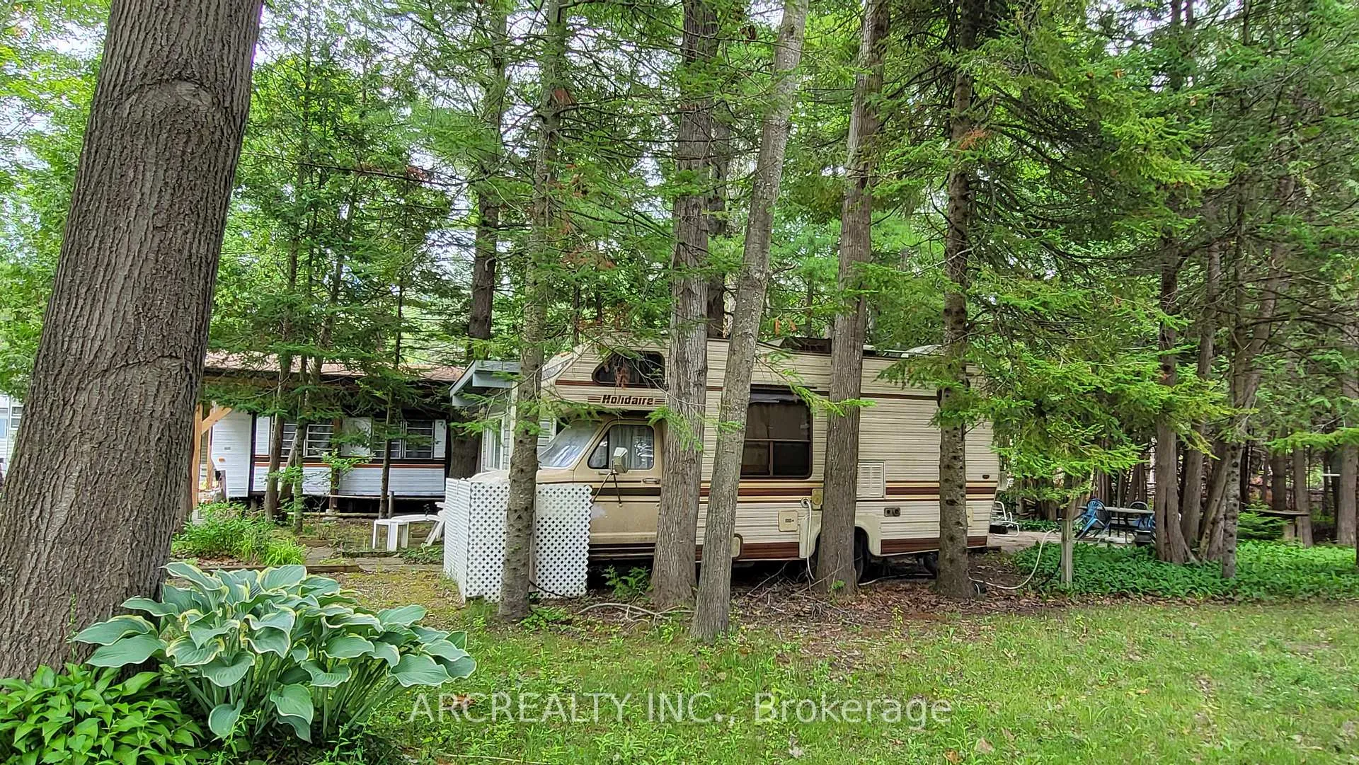 Photo 7 of 3 Chickadee Drive, Georgina, Pefferlaw — HOMEH