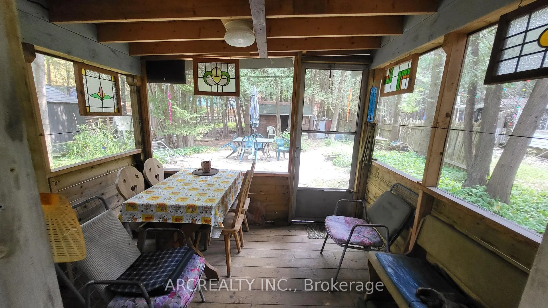 Photo 15 of 3 Chickadee Drive, Georgina, Pefferlaw — HOMEH