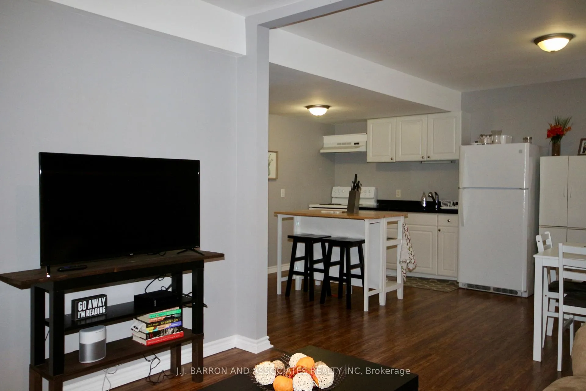 Photo 9 of Unit (Lower), 9 Seline Crescent, Barrie, Painswick South — HOMEH