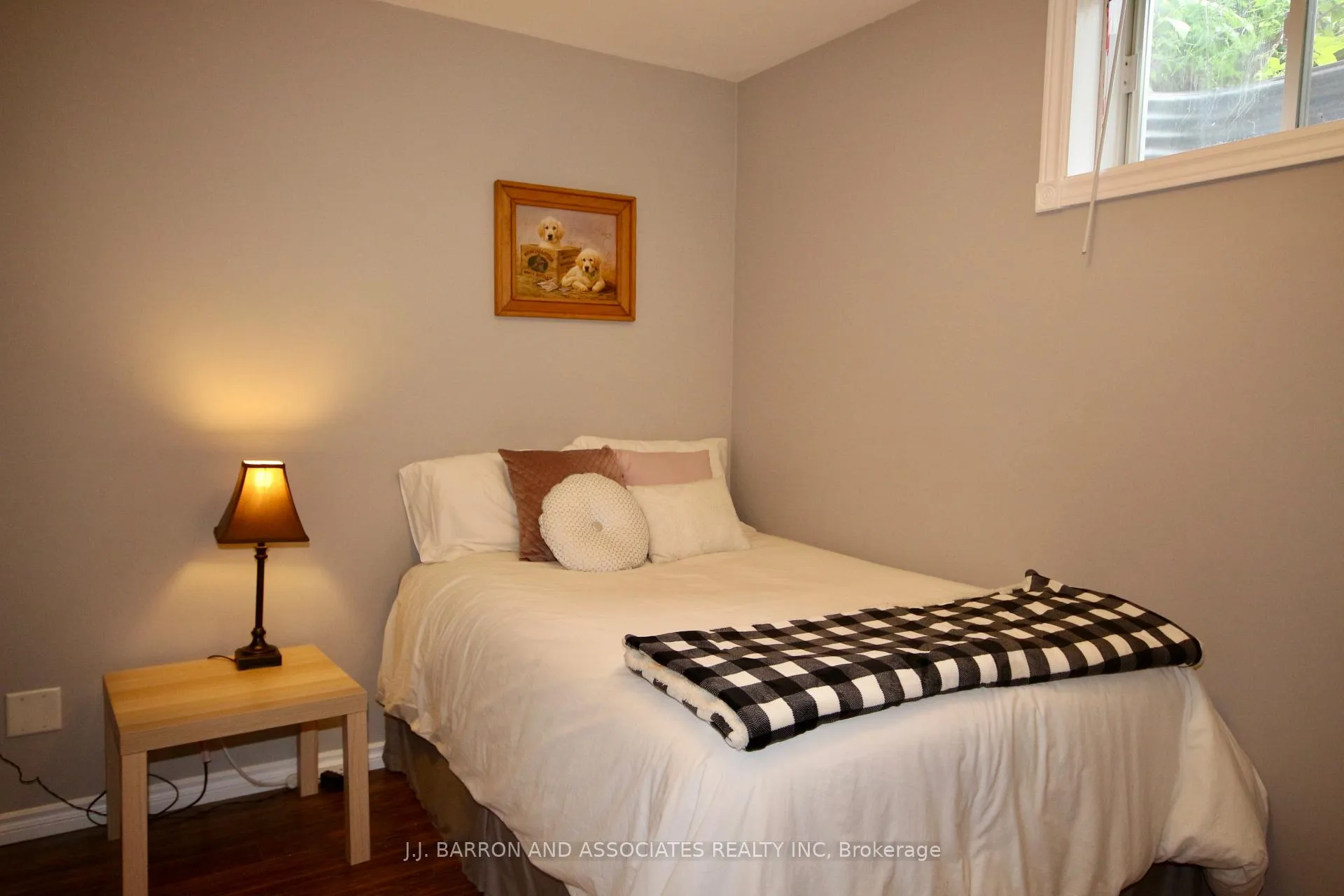 Photo 15 of Unit (Lower), 9 Seline Crescent, Barrie, Painswick South — HOMEH
