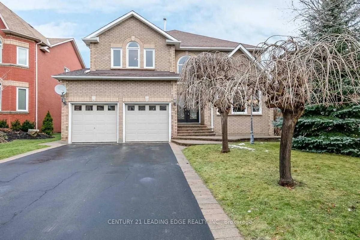 Photo 1 of 90 Cityview Circle, Barrie, Holly — HOMEH