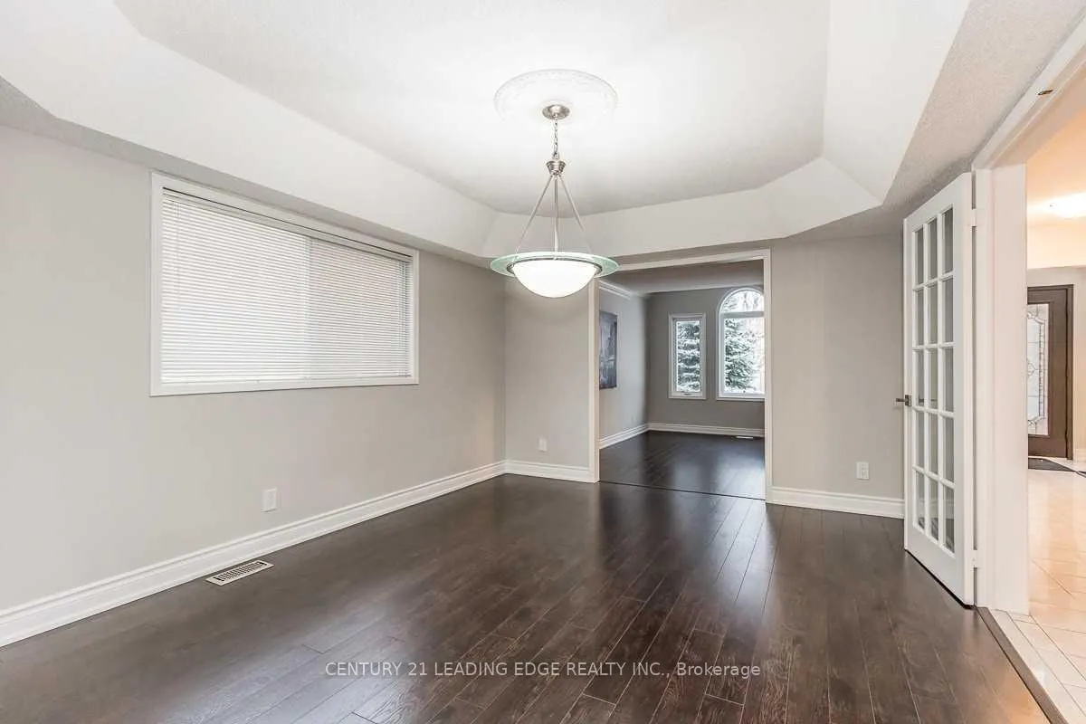Photo 9 of 90 Cityview Circle, Barrie, Holly — HOMEH