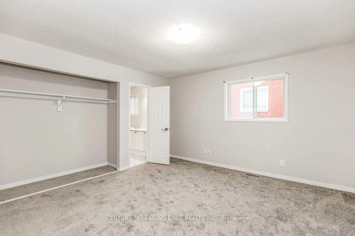 Photo 23 of 90 Cityview Circle, Barrie, Holly — HOMEH