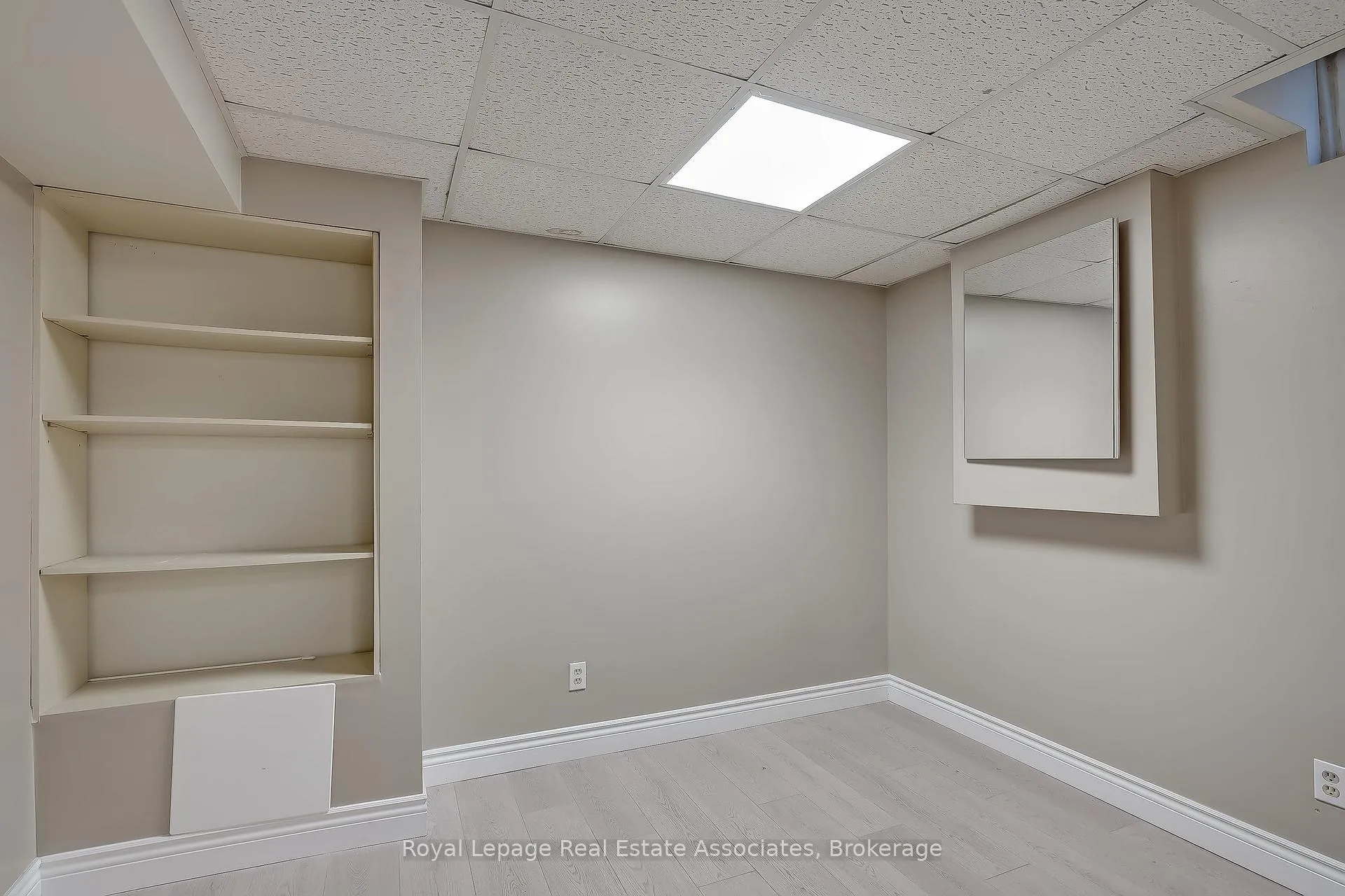 Photo 29 of 43 Corkett Drive, Brampton, Northwood Park — HOMEH