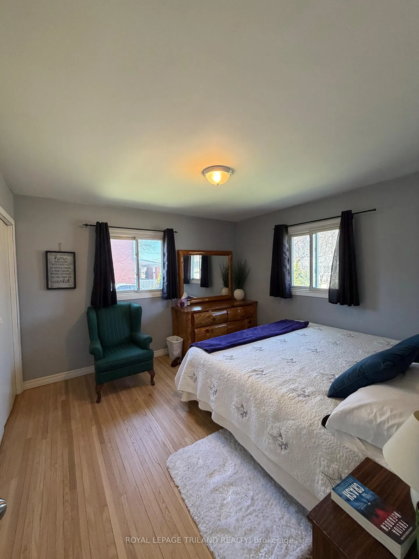 Photo 9 of 102 Steele Street, St. Thomas — HOMEH