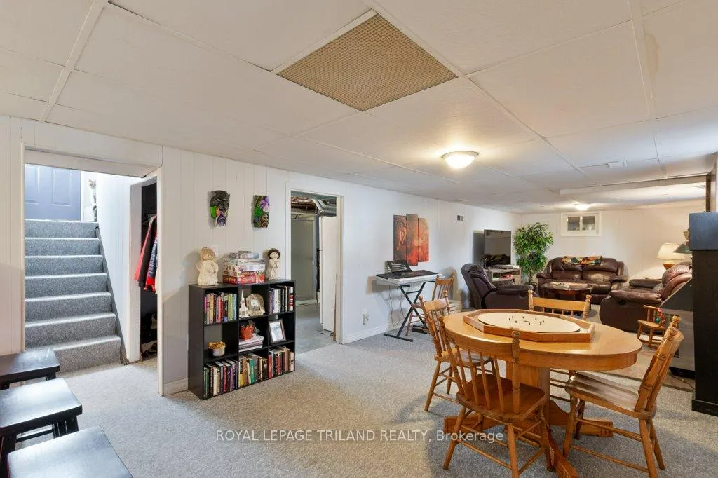 Photo 23 of 102 Steele Street, St. Thomas — HOMEH