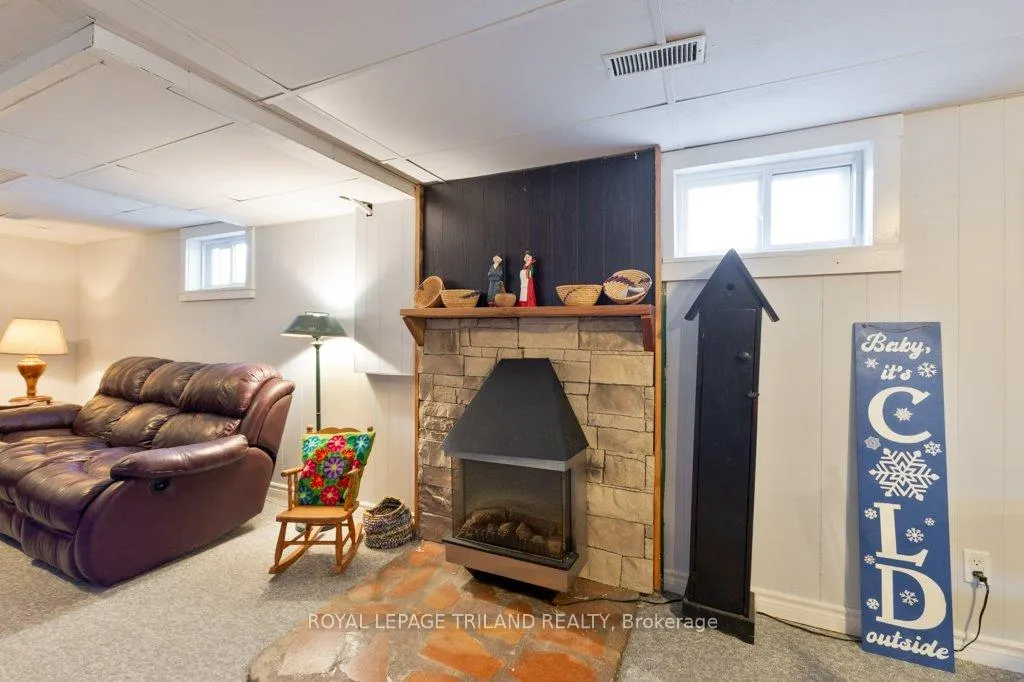 Photo 26 of 102 Steele Street, St. Thomas — HOMEH