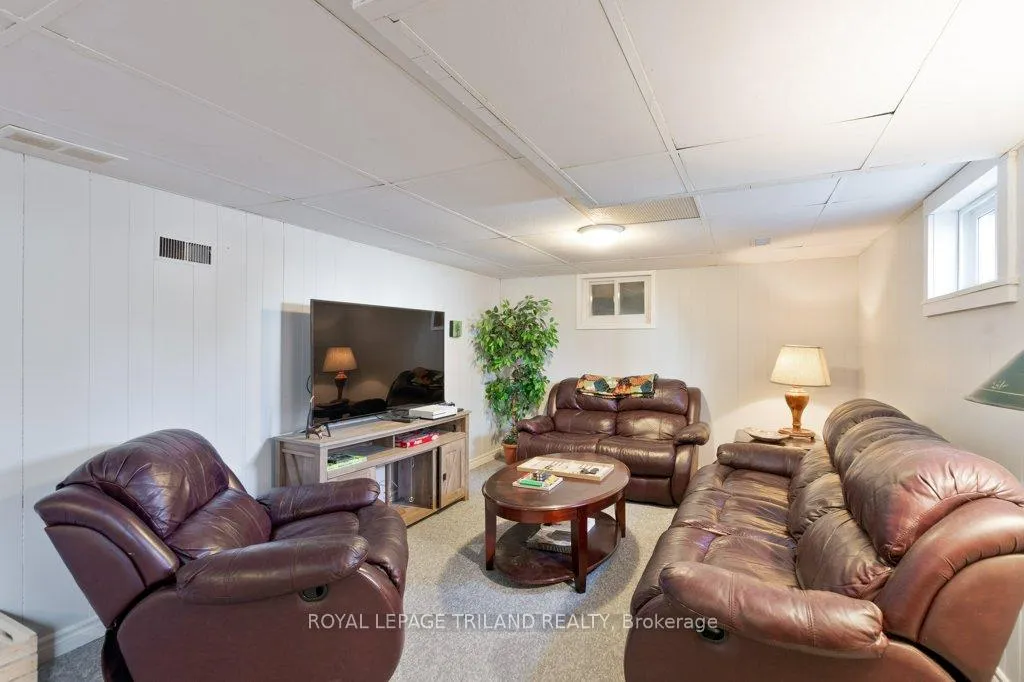 Photo 28 of 102 Steele Street, St. Thomas — HOMEH