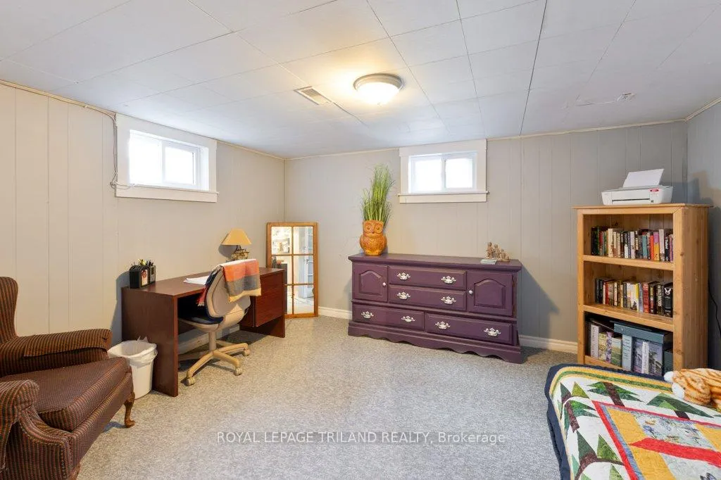 Photo 31 of 102 Steele Street, St. Thomas — HOMEH