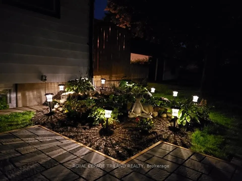 Photo 43 of 102 Steele Street, St. Thomas — HOMEH