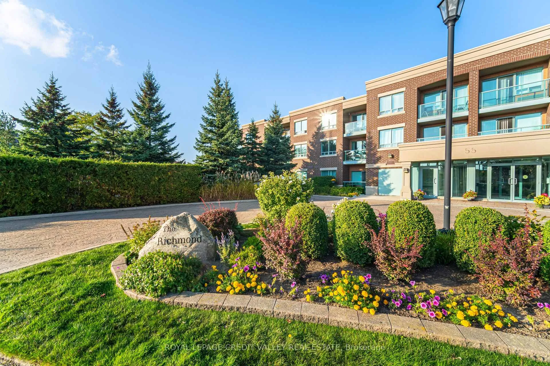 Photo 2 of Unit 103, 55 Via Rosedale, Brampton, Sandringham-Wellington — HOMEH