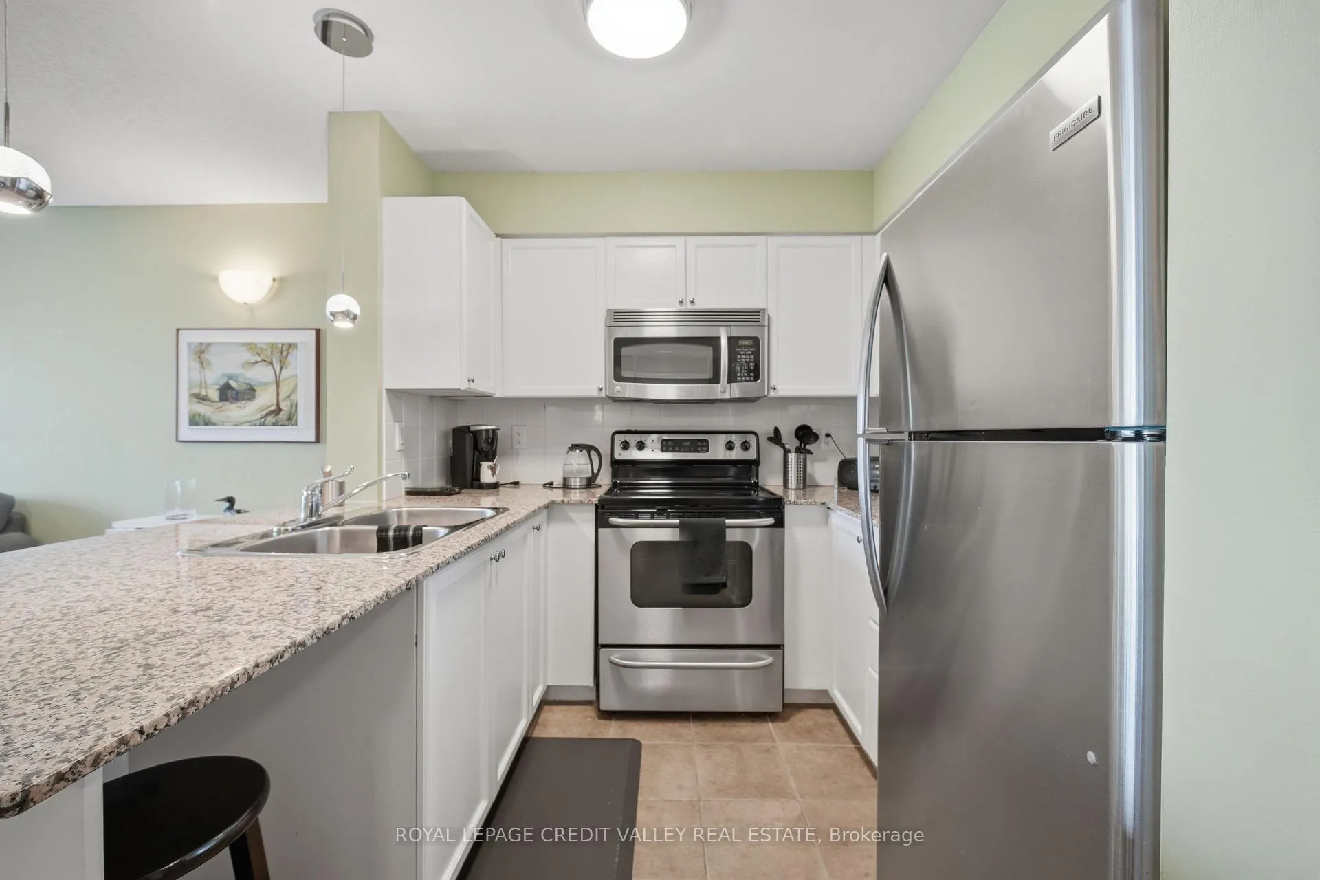 Photo 11 of Unit 103, 55 Via Rosedale, Brampton, Sandringham-Wellington — HOMEH