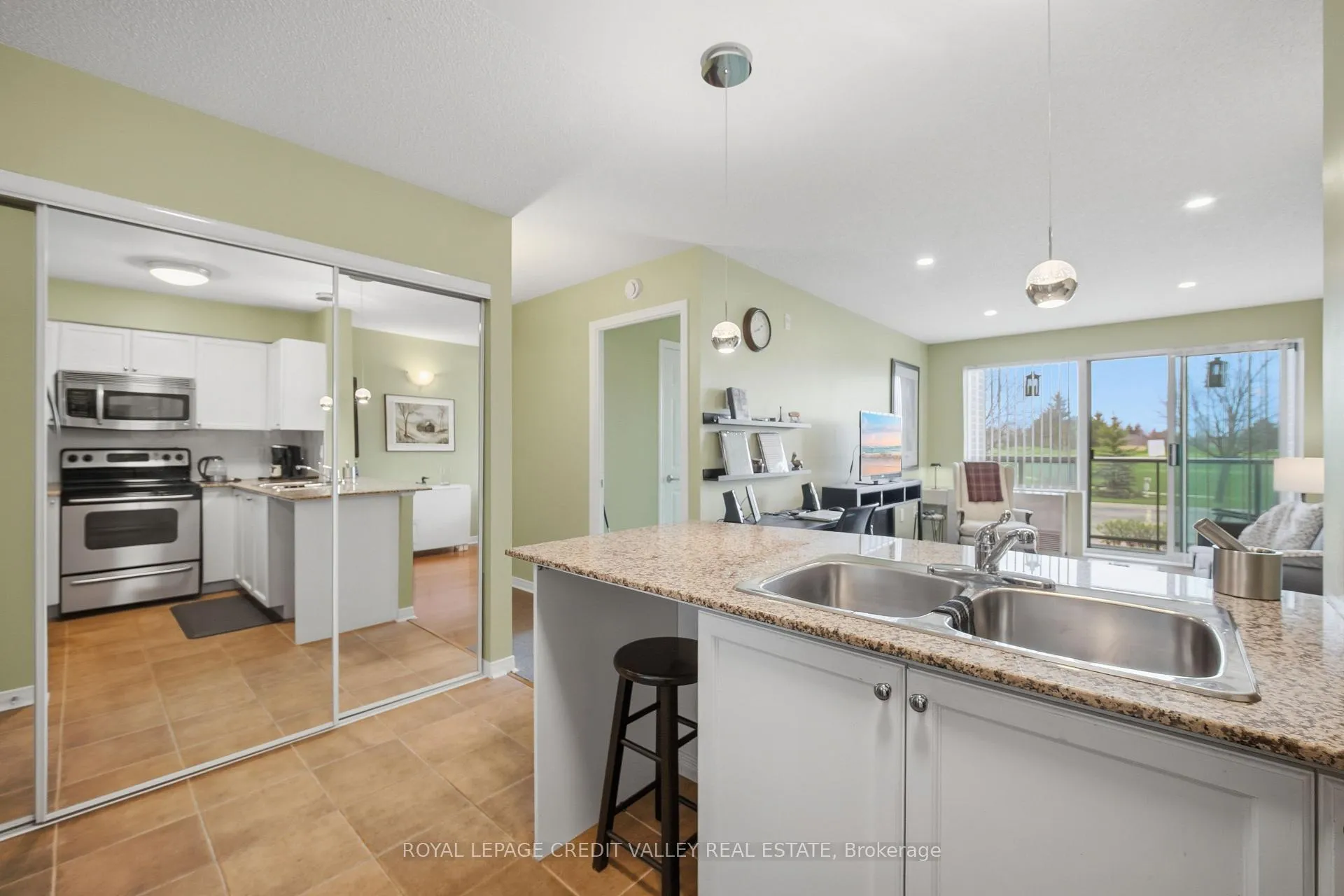 Photo 12 of Unit 103, 55 Via Rosedale, Brampton, Sandringham-Wellington — HOMEH