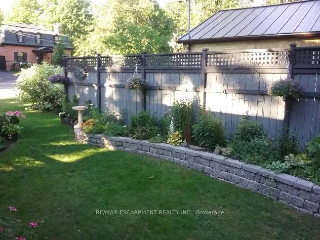 Photo 34 of 96 Ontario Street, Bracebridge, Macaulay — HOMEH