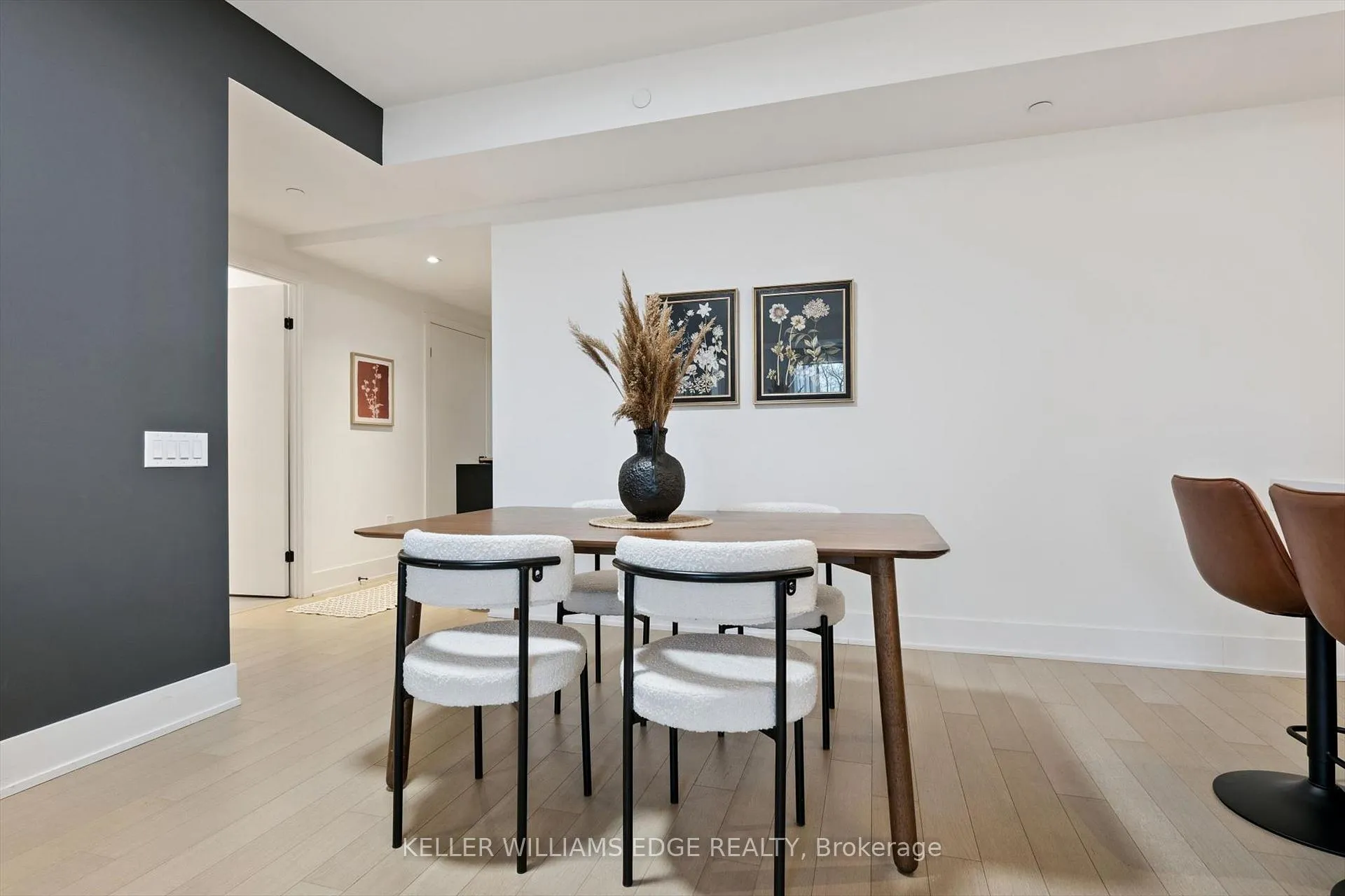 Photo 10 of Unit 501, 1888 Queen Street E, Toronto, The Beaches — HOMEH