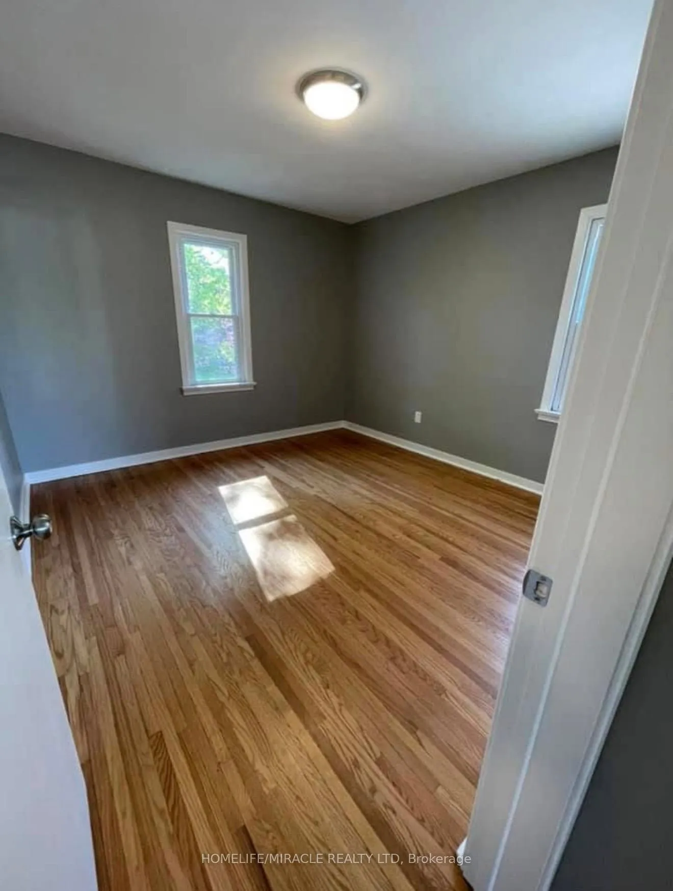 Photo 6 of 6746 Betty Avenue, Niagara Falls, Arad/Fallsview — HOMEH