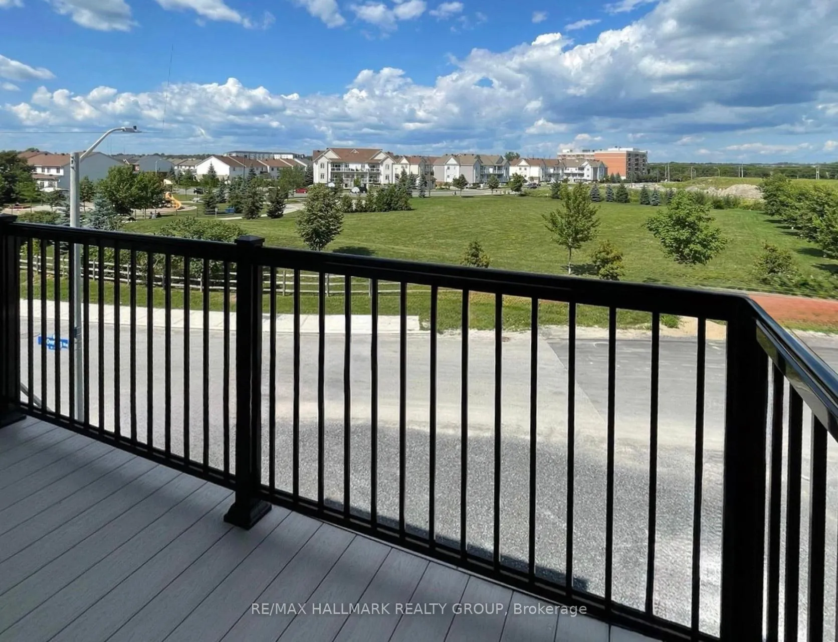 Photo 16 of Unit i, 300 Tulum Crescent, Ottawa, Kanata - Emerald Meadows/Trailwest — HOMEH