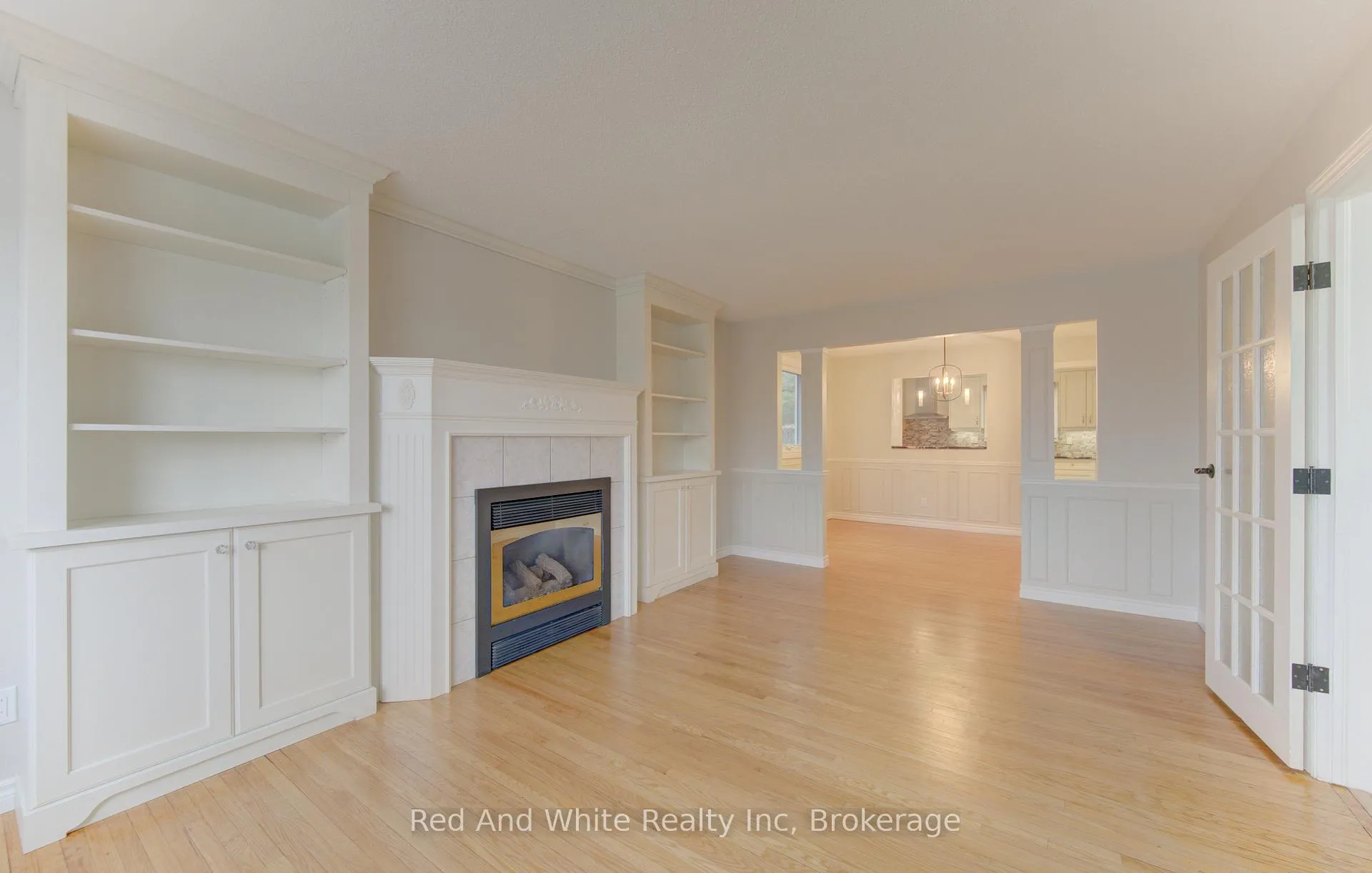 Photo 5 of 34 Forest Glen Court, Kitchener — HOMEH