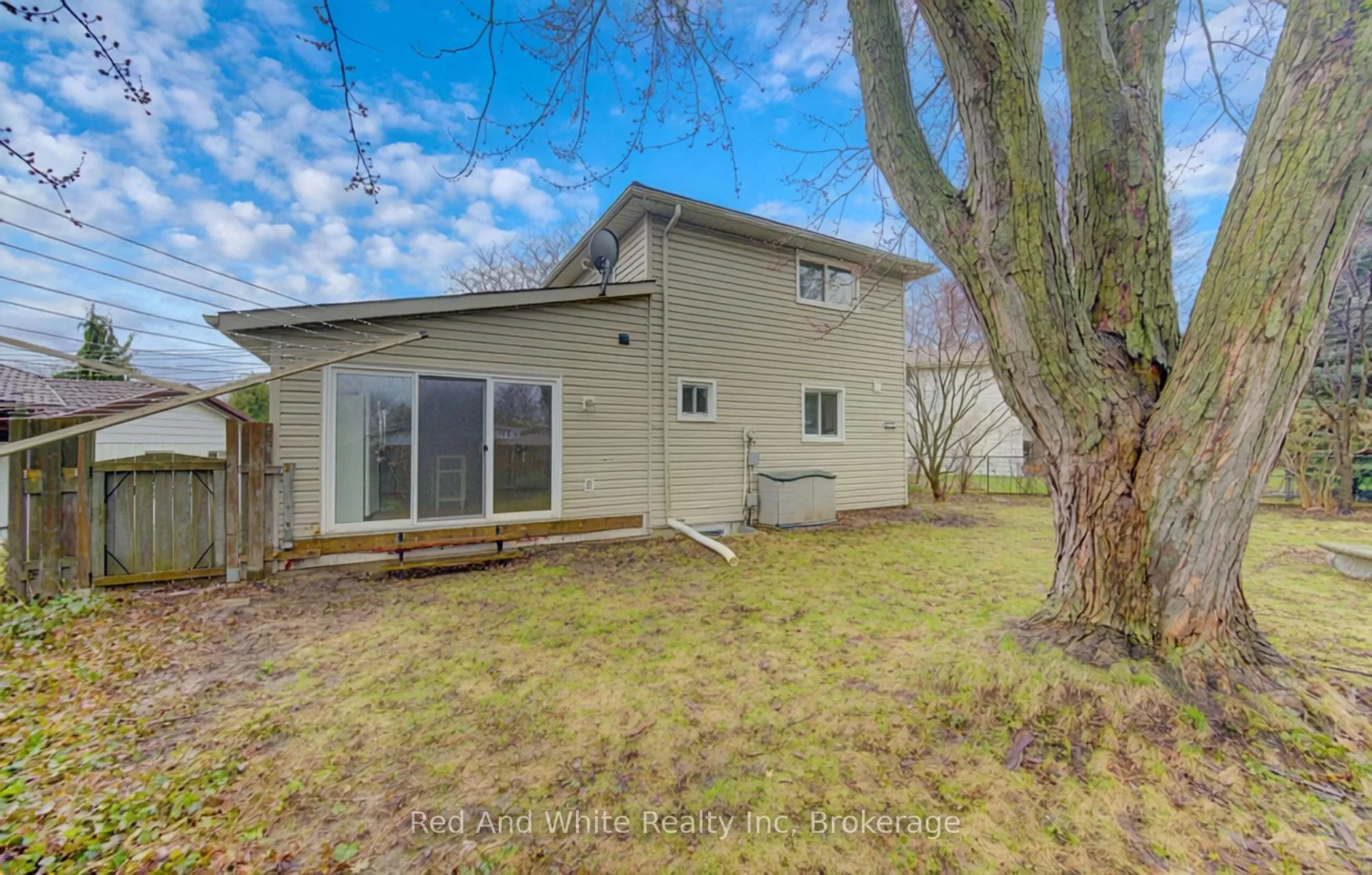 Photo 39 of 34 Forest Glen Court, Kitchener — HOMEH