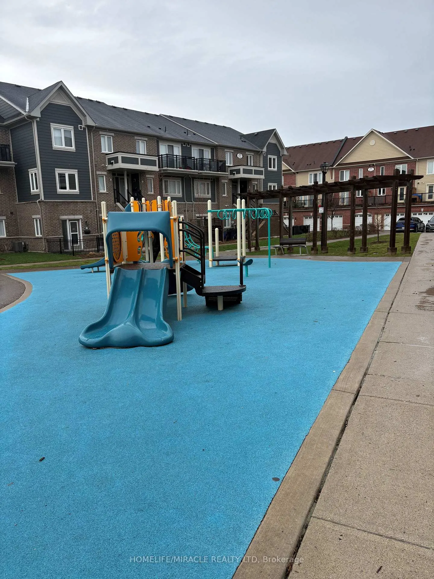 Photo 1 of Unit 121, 250 Sunny Meadow Boulevard, Brampton, Sandringham-Wellington — HOMEH